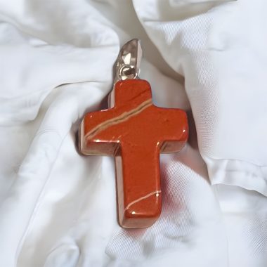 Pendentif croix Jaspe Rouge